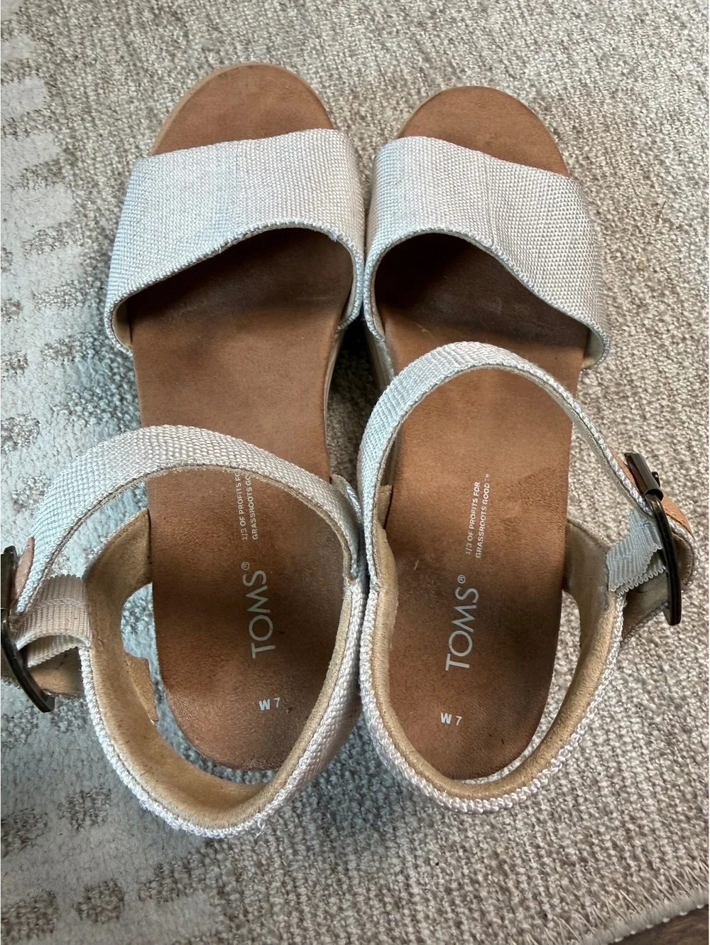 TOMS Women's Beige Canvas Wedge Sandals Size 7